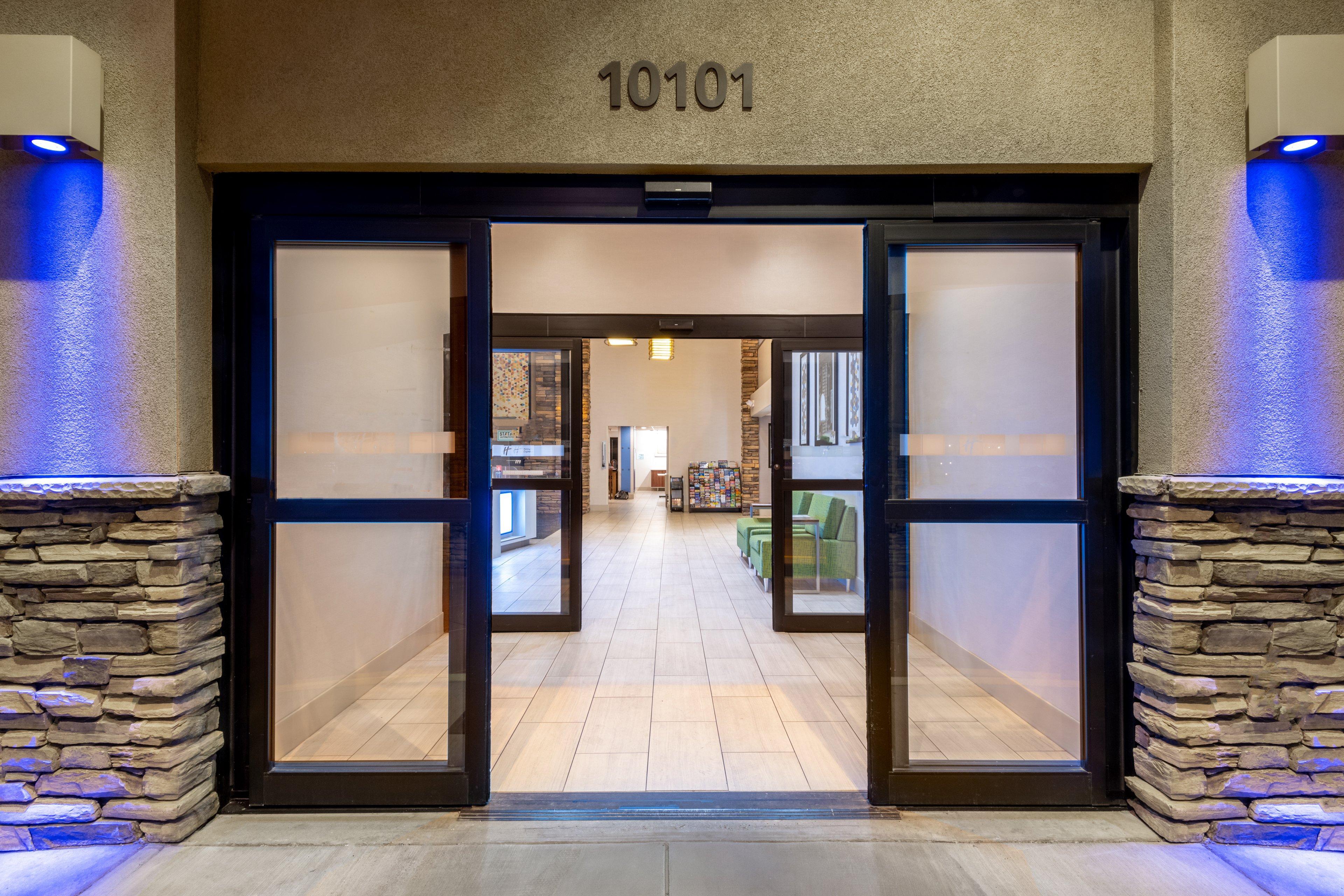Holiday Inn Express & Suites Wheat Ridge-Denver West By Ihg Exterior photo